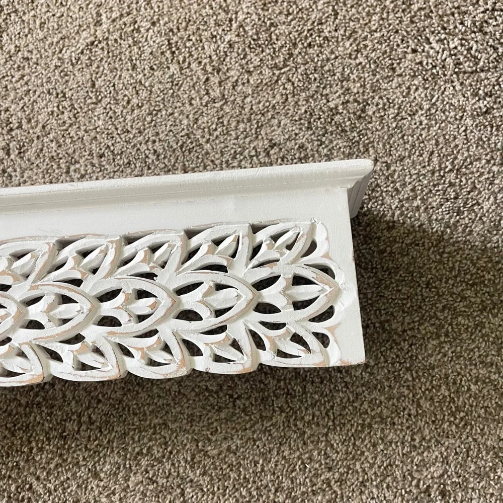 Vtg Wooden Wall Display Shelf flower floral carved Cottagecore Farmhouse Trinket